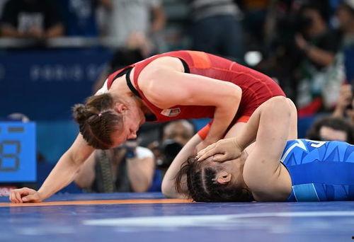 会摔跤日本,揭秘日本摔跤文化的魅力